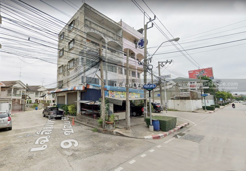 ขายบ้านเดี่ยว 2 ชั้น ถนนเฉลิมพระเกียรติ ร.9 ซอย69 หมู่บ้านฐานทอง1 พื้นที่ 50 ตรว. ขายราคาต่ำกว่าประเมินแบงค์ กู้ได้เต็ม มีเครดิตถึง พร้อมเข้าอยู่ได้ทันที (ไม่ต้องดาวน์) ก็อยู่ได้เลย