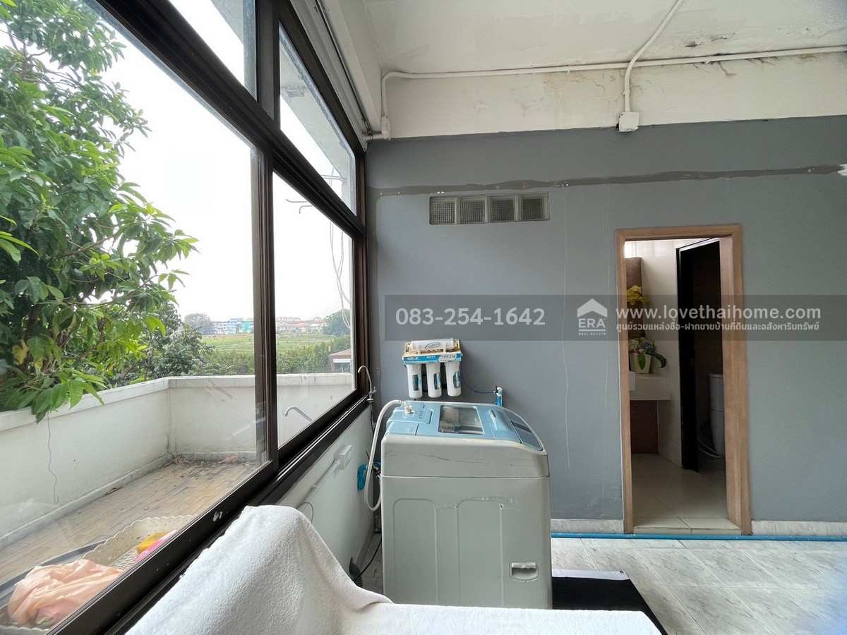 ให้เช่าตึกแถว ติดกับซอยรามคำแหง 158 ติดสถานีรถไฟฟ้าราษฎร์พัฒนา และติดหมู่บ้านปรีชา ตึก 2 คูหา 71 ตรว. (ให้เช่าอย่างน้อย 2 ปี)