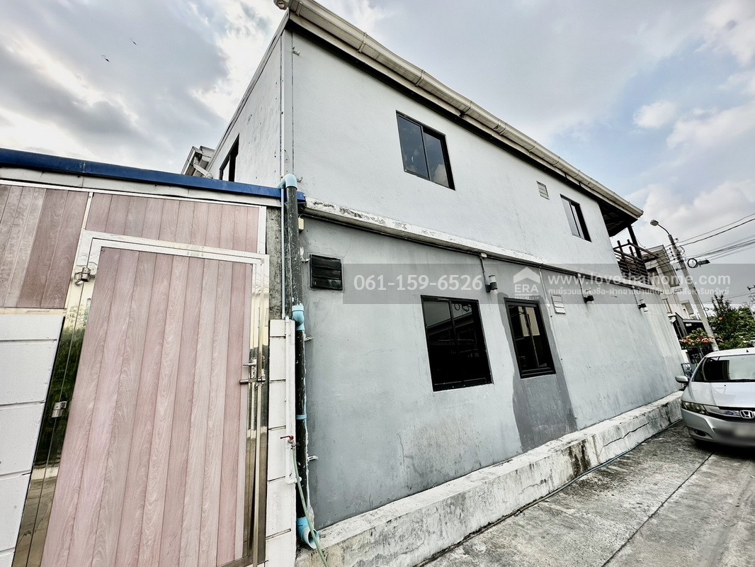 ขายทาวน์เฮ้าส์ เดอะคอนเนค 41 แจ้งวัฒนะ–ติวานนท์ หลังมุม 39.7 ตร.ว. ต่อเติมเต็มพื้นที่ ทำเลดี ใกล้รถไฟฟ้าสายสีชมพู-สถานีปากเกร็ด