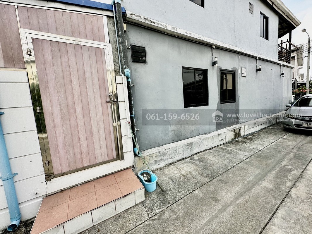 ขายทาวน์เฮ้าส์ เดอะคอนเนค 41 แจ้งวัฒนะ–ติวานนท์ หลังมุม 39.7 ตร.ว. ต่อเติมเต็มพื้นที่ ทำเลดี ใกล้รถไฟฟ้าสายสีชมพู-สถานีปากเกร็ด