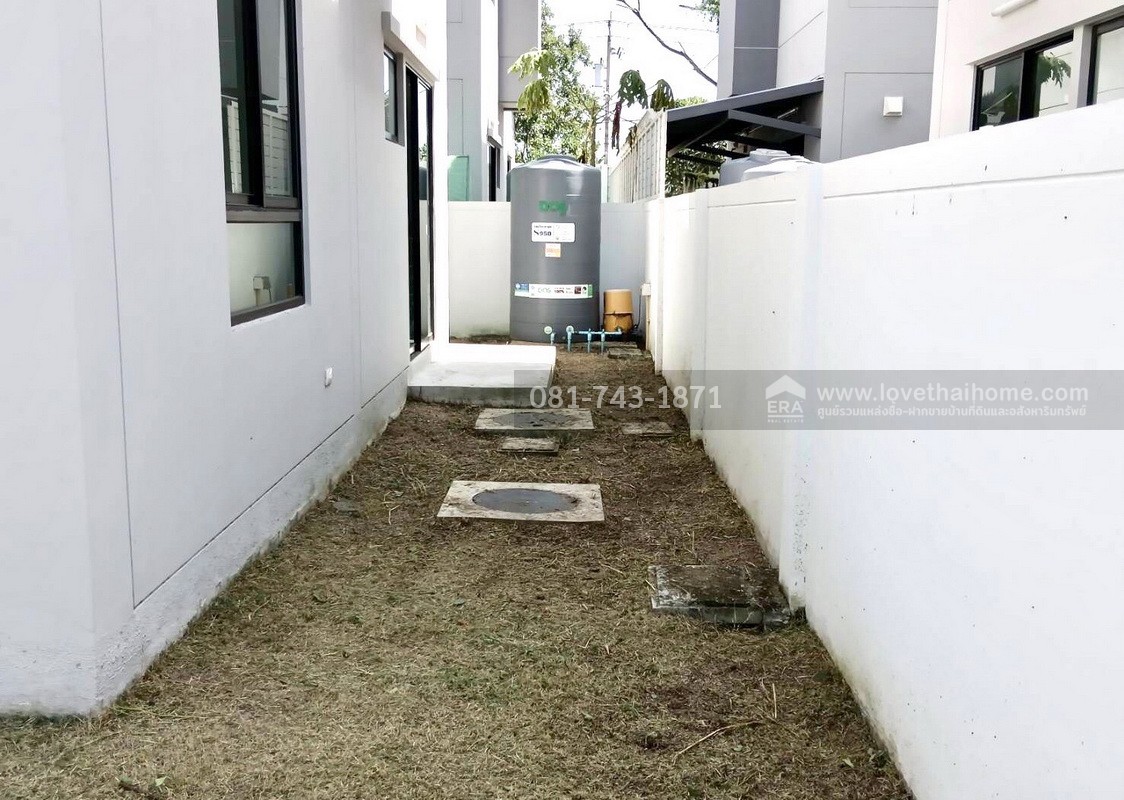 ขายบ้านเดี่ยว สัมมากร ชัยพฤกษ์-วงแหวน2 ไม่เคยเข้าอยู่  พื้นที่ 50 ตรว. ขายเพียงแค่3.7ล้านเท่านั้น ขายถูกสุดๆ ราคาดีขนาดนี้ หาไม่ได้อีกแล้วนะจ๊ะ!  