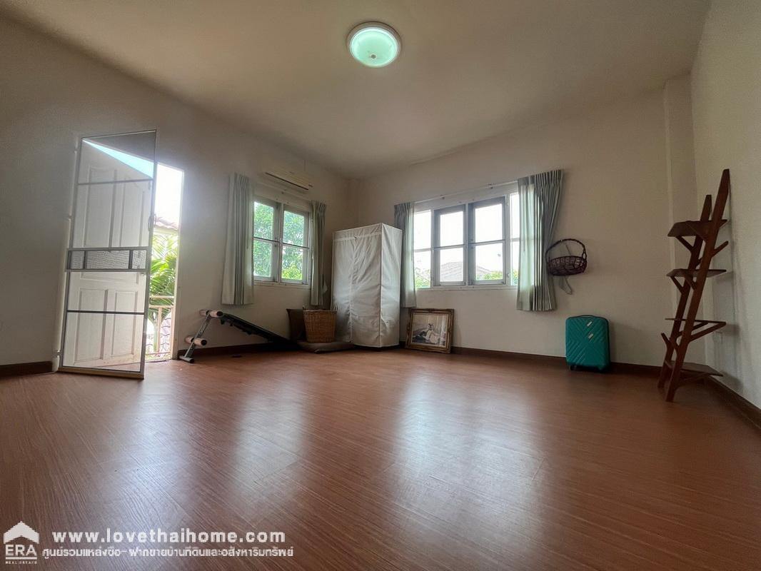 ขายบ้านเดี่ยว หมู่บ้านชาร์ล็อตเพลส ถนนลำลูกกา ที่ดิน 2 แปลง ปลูกบ้าน 1 หลัง แปลงหัวมุม สวยมาก ราคาก็ถูกจริงๆ พื้นที่ 143 ตรว. ไม่มีอีกแล้วที่ดินเยอะขนาดนี้