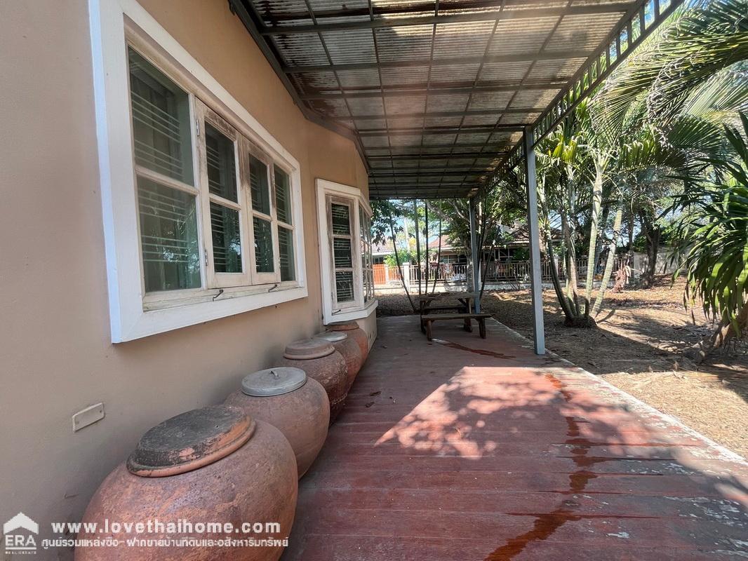 ขายบ้านเดี่ยว หมู่บ้านชาร์ล็อตเพลส ถนนลำลูกกา ที่ดิน 2 แปลง ปลูกบ้าน 1 หลัง แปลงหัวมุม สวยมาก ราคาก็ถูกจริงๆ พื้นที่ 143 ตรว. ไม่มีอีกแล้วที่ดินเยอะขนาดนี้