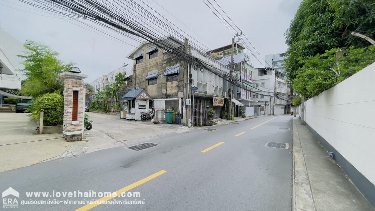 ขายที่ดิน ซอยสาธุประดิษฐ์20 แยก4 พื้นที่ 103 ตรว. ทำเลดีมาก เข้าจากถนนสาธุประดิษฐ์ เพียง 80 เมตร ขาย 19.5 ล้านบาทเท่านั้น สามารถเข้าสู่ใจกลาง สาทร,สีลม เพียงไม่กี่นาที