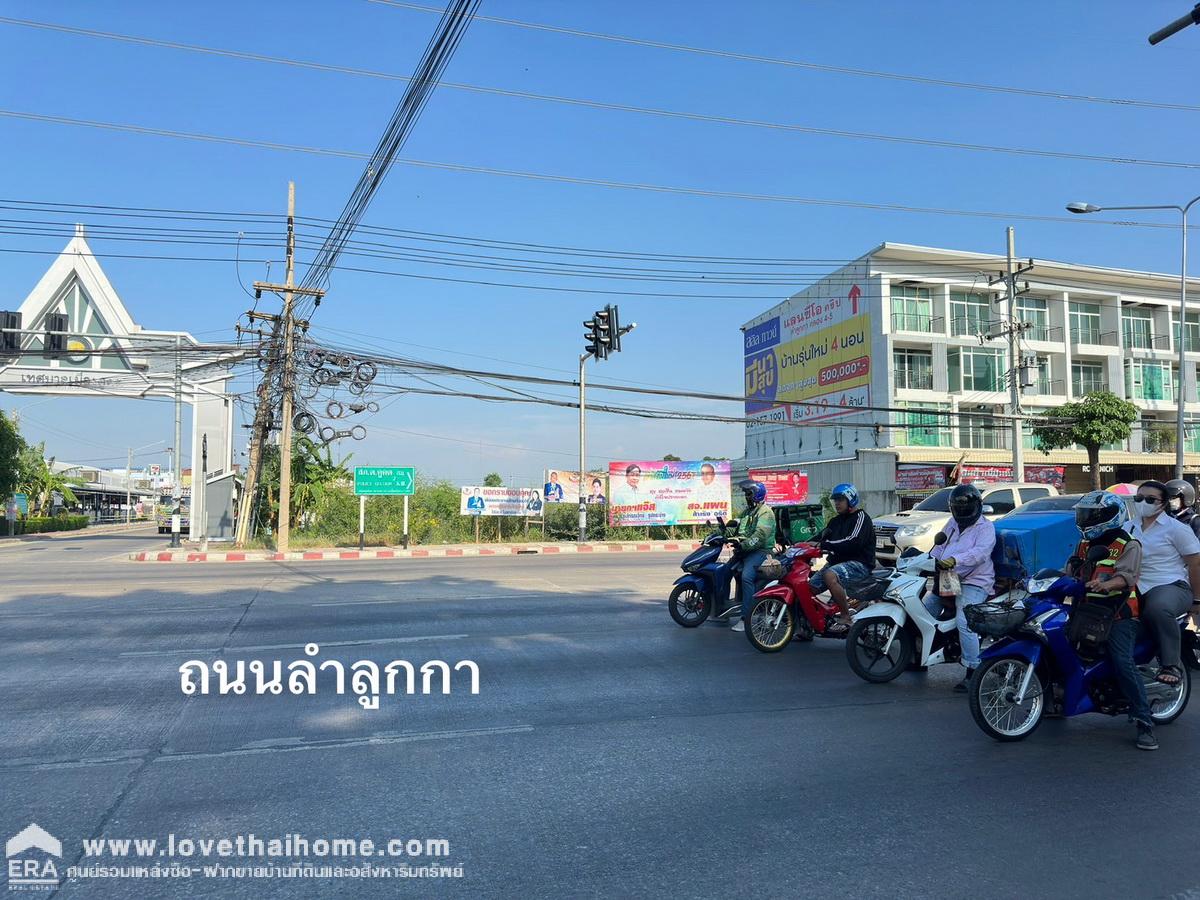 ขายอพาร์ตเม้นท์ 4 ชั้น ถนนพหลโยธิน 62 (ลำลูกกา 14) หมู่บ้านสราสินีวิลล์แยก5 พื้นที่ 102 ตรว. ขายต่ำกว่าราคาประเมิน ยังดำเนินกิจการอยู่ ใกล้รถไฟฟ้า 2 สาย คปอ./คูคต