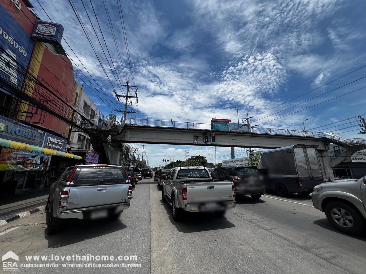 ขายอาคารพาณิชย์ อยู่ติดถนนคอนกรีตปทุมธานี-กรุงเทพฯ จำนวน 2 คูหาติดกัน 45 ตรว. ต้องรีโนเวททำใหม่ เดิมทีเปิดเป็นธุรกิจร้านจำหน่ายทองคำ ถนนหน้าตึกกว้าง 8 เลน