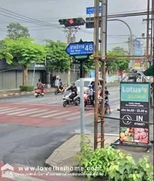 ขายตึกแถว 3.5ชั้น ซอยนาคนิวาส48 แยก14 (ลาดพร้าว 71) ถนนประดิษฐ์มนูธรรม พื้นที่ 25 ตรว. ใกล้เซ็นทรัล อีสต์วิลล์ BTS สายสีเหลือง สถานีลาดพร้าว71 ทำเลดี ราคาต่อรองได้ เหมาะทำเป็นโฮมออฟฟิศ,คาเฟ่,ร้านอาหาร ฯลฯ