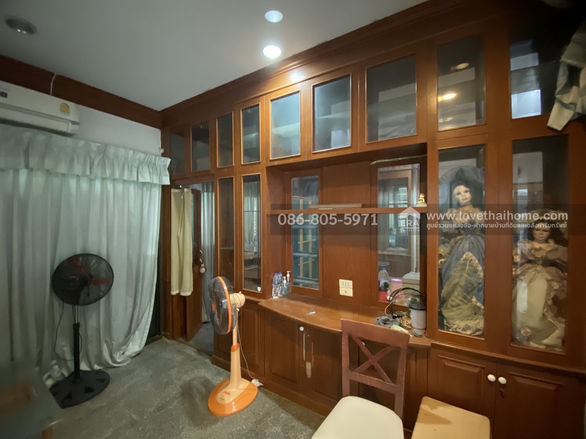 ขายบ้านชั้นเดี่ยว ลาดพร้าว 80 แยก 21 หมู่บ้านโชคชัยปัญจทรัพย์ พื้นที่ 44 ตรว. ทำเลดี สามารถเข้า-ออกได้หลายเส้นทาง