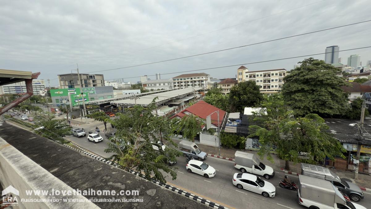 ขายตึกแถว ถนนสุขุมวิท105 ติดถนนใหญ่ลาซาล ใกล้ซอยลาซาล 44 ทำเลค้าขาย พื้นที่ 16 ตรว. ขายเพียง 4.5 ล้านบาท ใกล้รถไฟฟ้า 2 สาย ทำเลดีสุดๆ