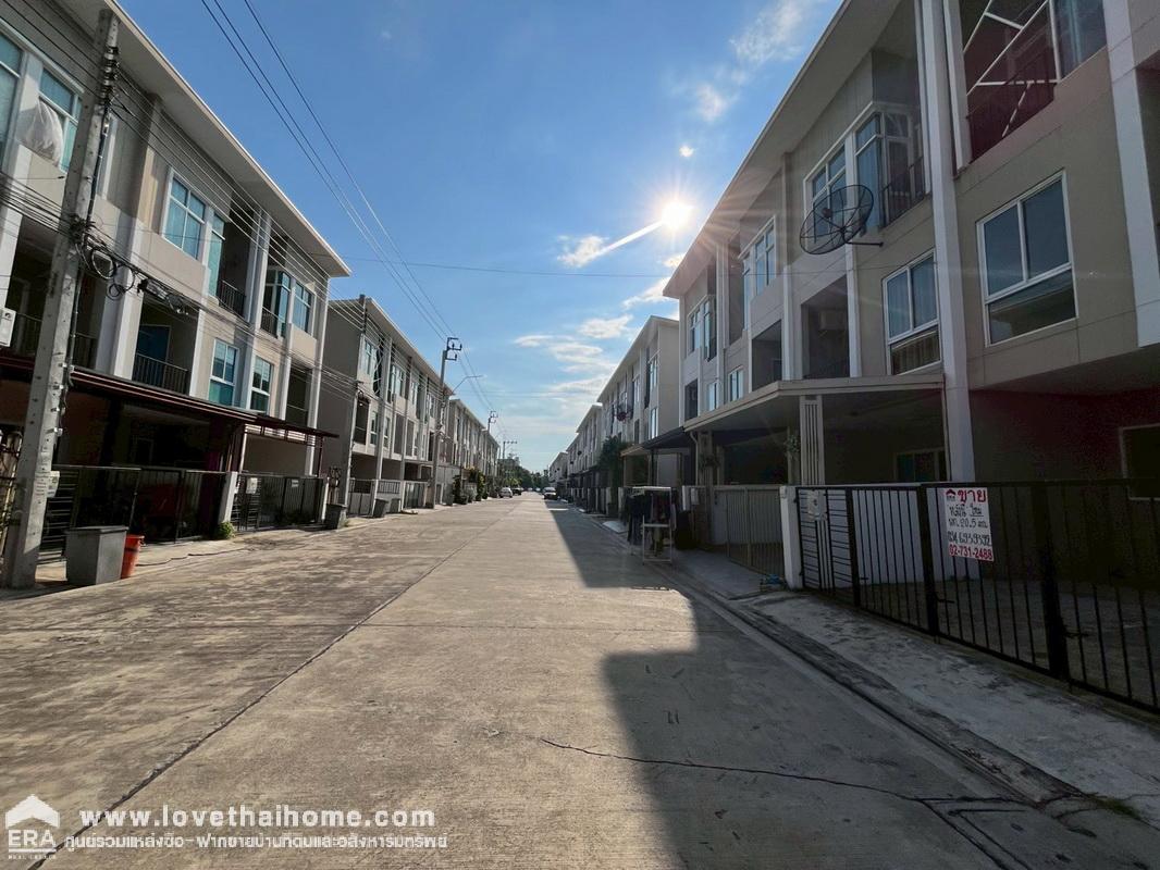 ขายทาวน์โฮม 3 ชั้น หมู่บ้านซิกเนเจอร์ รามอินทรา109 ซ.พระยาสุเรนทร์24 พื้นที่ 20.5 ตรว. ขายปลดหนี้ ด่วนๆ ใกล้ห้างแฟชั่นไอแลนด์