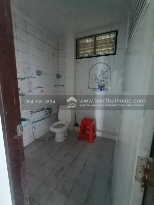 ขายบ้านเดี่ยว หมู่บ้านสหกรณ์ 3 ถ.เลี่ยงเมือง-ปากเกร็ด 13 เข้าซอยเพียง 300 เมตร พื้นที่ 100 ตรว. ห่างจากสถานีรถไฟฟ้าสายสีชมพู-เลี่ยงเมืองปากเกร็ด เพียง 2 กม.