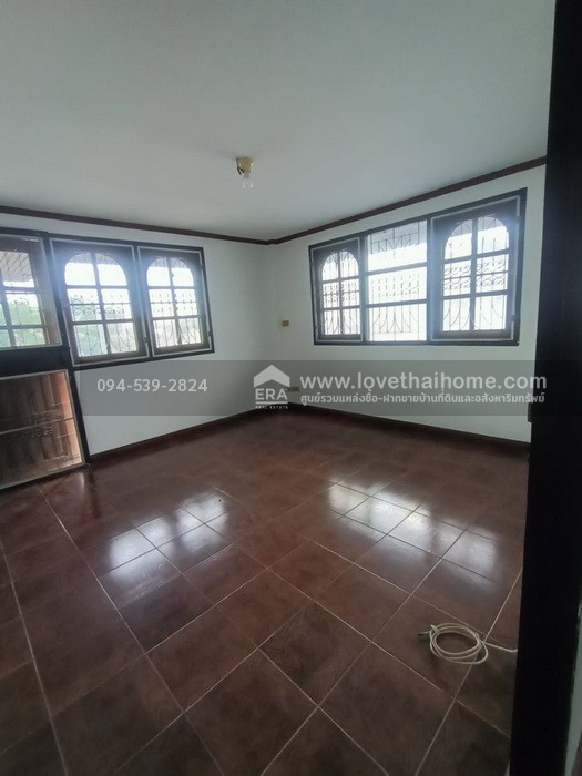 ขายบ้านเดี่ยว หมู่บ้านสหกรณ์ 3 ถ.เลี่ยงเมือง-ปากเกร็ด 13 เข้าซอยเพียง 300 เมตร พื้นที่ 100 ตรว. ห่างจากสถานีรถไฟฟ้าสายสีชมพู-เลี่ยงเมืองปากเกร็ด เพียง 2 กม.