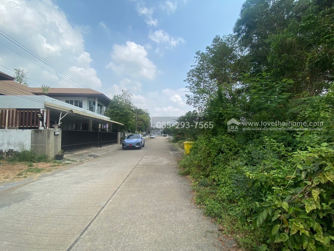 ขายที่ดิน หมู่บ้านเลคการ์เด้นวิลล์ รังสิต คลอง3 ธัญบุรี รังสิต-นครนายก68 พื้นที่ 155 ตรว. ด้านหลังติดเลค ใกล้ฟิวเจอร์พาร์ค รังสิต
