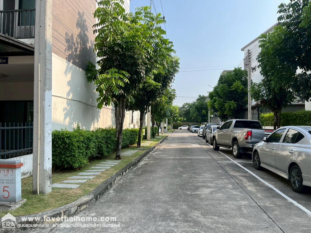 ขายทาวน์โฮม 3 ชั้น หมู่บ้านคาซ่า ซิตี้วงแหวน-ลำลูกกา ลำลูกกา คลอง5 หลังมุม พื้นที่ 20.5 ตารางวา ทำเลทองติดถนนเมนหลัก ตกแต่งสวยราคาดีคุ้มสุดๆ รีบตัดสินใจก่อนพลาดโอกาส!!