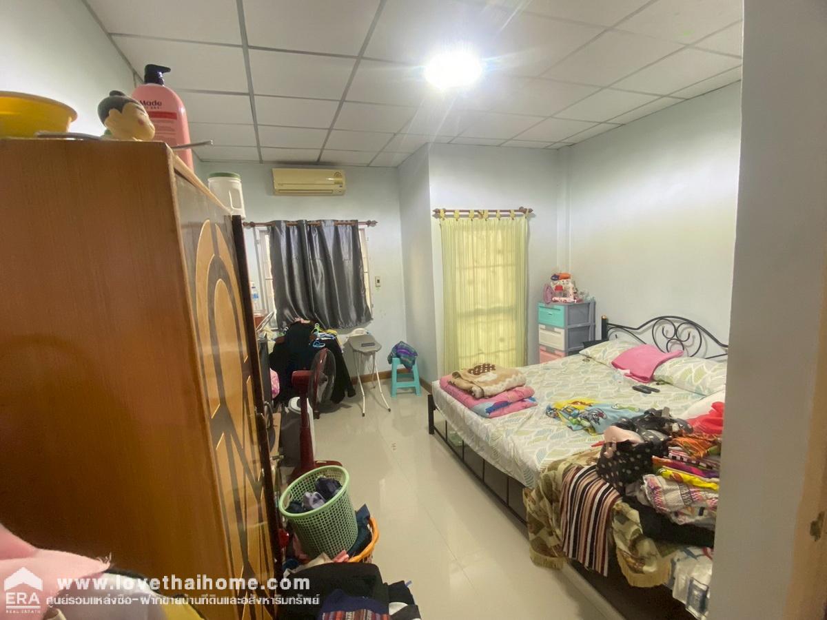 ขายบ้านเพทาย เพลส ถ.ลำลูกกา คลองสาม ทาวน์เฮ้าส์ 2 ชั้น 17 ตรว. หมู่บ้านใกล้ถนนใหญ่ เดินทางสะดวก ทำเลดี ราคานี้หาไม่ได้แล้ว
