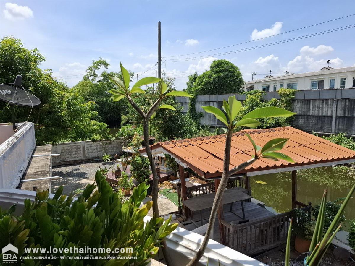 ขายบ้านเดี่ยว ในซอยแก้วอินทร์3 บางใหญ่ นนทบุรี ใกล้รถไฟฟ้าคลองบางไผ่ พื้นที่ 347 ตรว. ติดริมคลองวัดเสาหิน มีที่จอดรถจำนวนมาก เหมาะพักอาศัย และทำคาเฟ่