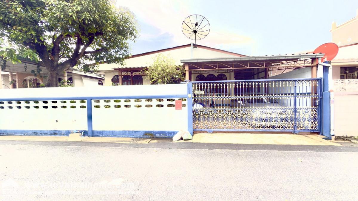 ขายบ้านเดี่ยว ซอยประชาชื่น33 แยก3-3 หมู่บ้านประชาสุข พื้นที่ 60 ตรว. ขาย 7.4 ล้านบาท เดินทางสะดวก ใกล้จุดขึ้น-ลงทางด่วน ด่านเก็บเงินประชาชื่น
