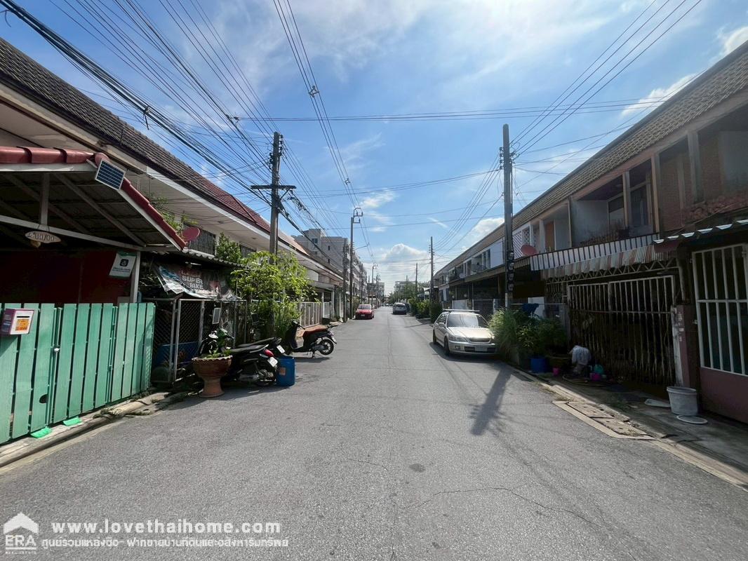ขายบ้านเดี่ยว ซอยนวมินทร์87 ขนาด 54 ตรว. ราคาพิเศษเพียง 3.3 ล้านบาท ทำเลทองใจกลางเมือง ใกล้ถนนหลัก บรรยากาศดี หาไม่ได้อีกแล้วในย่านนี้ รีบตัดสินใจก่อนพลาดโอกาสดีๆ