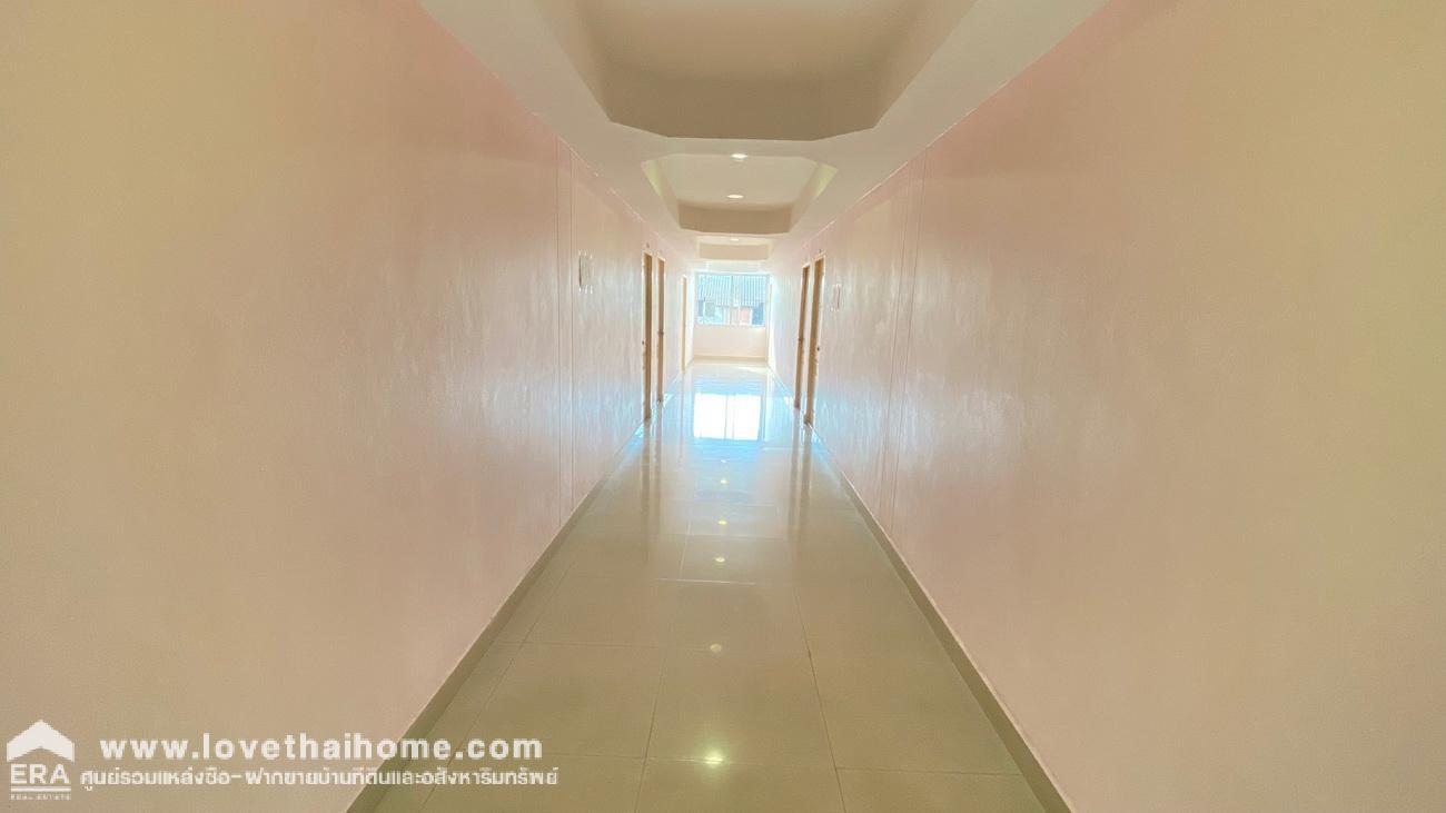ขายอพาร์ตเม้นท์ในซอยแบริ่ง43 (สมบูรณ์ แมนชั่น) 459 ตรว. ใกล้รถไฟฟ้าสายสีเหลือง-สถานีแบริ่งเพียง 400 เมตรเท่านั้น ผู้เช่าเต็มเหมาะลงทุน