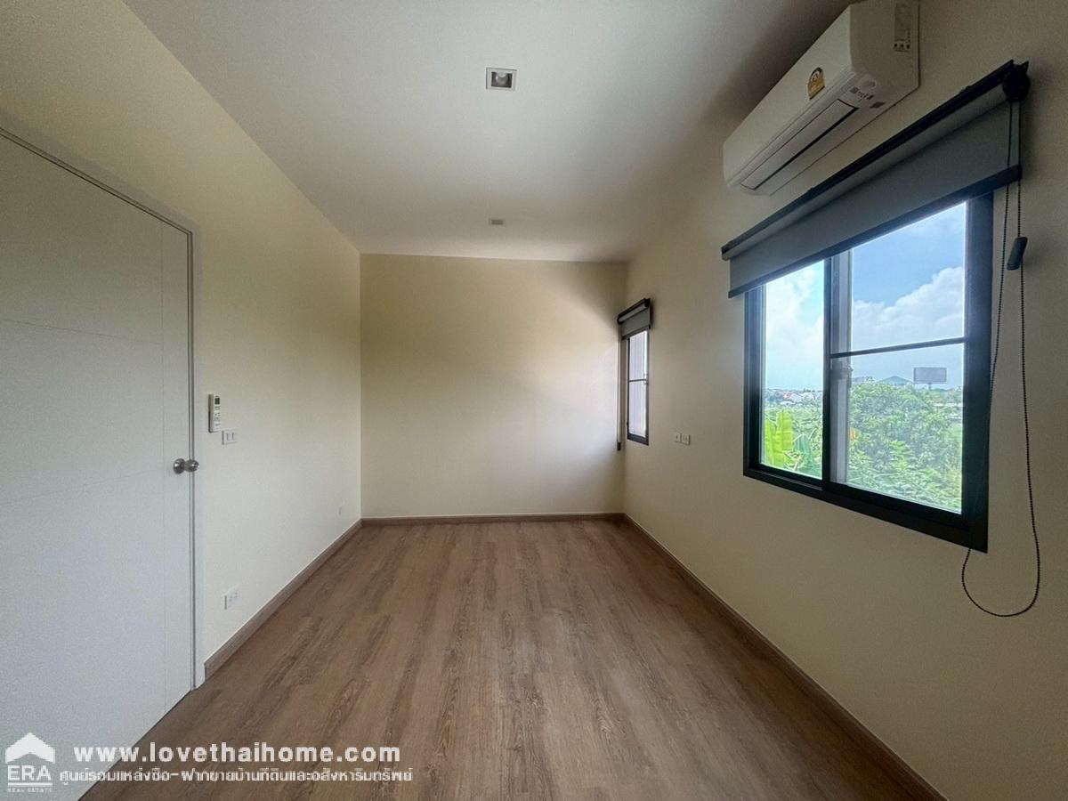 ขายทาวน์โฮม 3 ชั้น หมู่บ้านไอเจ้นท์ พรีเมียม ทาวน์โฮม พัฒนาการ 99 บ้านหลังมุม 23.6 ตรว. ขายถูก!เจ้าของขายขาดทุน บ้านไม่เคยเข้าอยู่ ต่อเติมครัว แถมเฟอร์ฯ ทั้งหลัง ใกล้รถไฟฟ้าสายสีเหลือง-สถานีพัฒนาการ