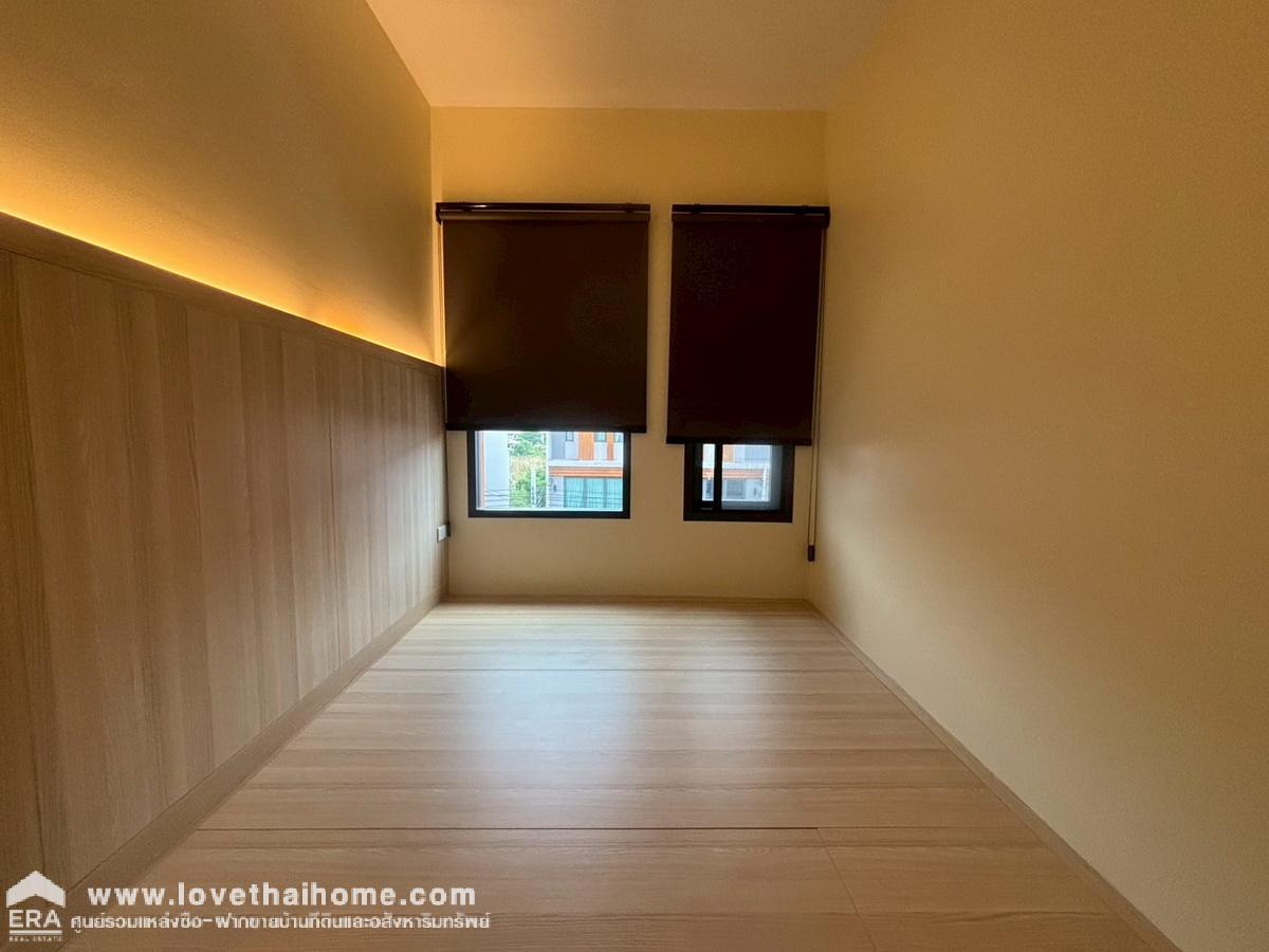 ขายทาวน์โฮม 3 ชั้น หมู่บ้านไอเจ้นท์ พรีเมียม ทาวน์โฮม พัฒนาการ 99 บ้านหลังมุม 23.6 ตรว. ขายถูก!เจ้าของขายขาดทุน บ้านไม่เคยเข้าอยู่ ต่อเติมครัว แถมเฟอร์ฯ ทั้งหลัง ใกล้รถไฟฟ้าสายสีเหลือง-สถานีพัฒนาการ