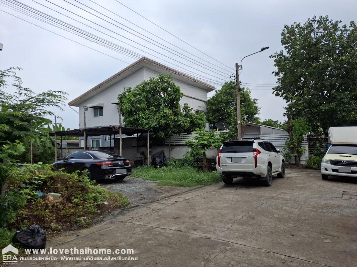 ขายที่ดินพร้อมบ้าน ในซอยสามัคคี 49 หมู่บ้านสายันต์ 2 นนทบรุี แปลงมุมใน 87 ตรว. มีบ้าน 2 หลัง เฟอร์ฯ ครบ พร้อมแอร์ทุกห้อง เข้าซอยเพียง 80 เมตร ตกแต่งสไตล์ลอฟท์ 