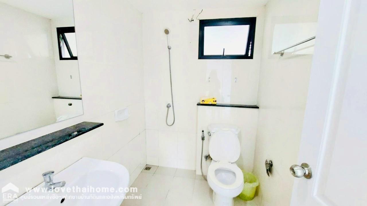 ขายบ้านเดี่ยว 2 ชั้น หมู่บ้านโมดิวิลล่า ลาดกระบัง-สุวรรณภูมิ คลองหลวงแพ่ง พื้นที่ 53.5 ตรว. สภาพนางฟ้า พร้อมอยู่ ใกล้สยาม พรีเมี่ยม เอาท์เล็ต
