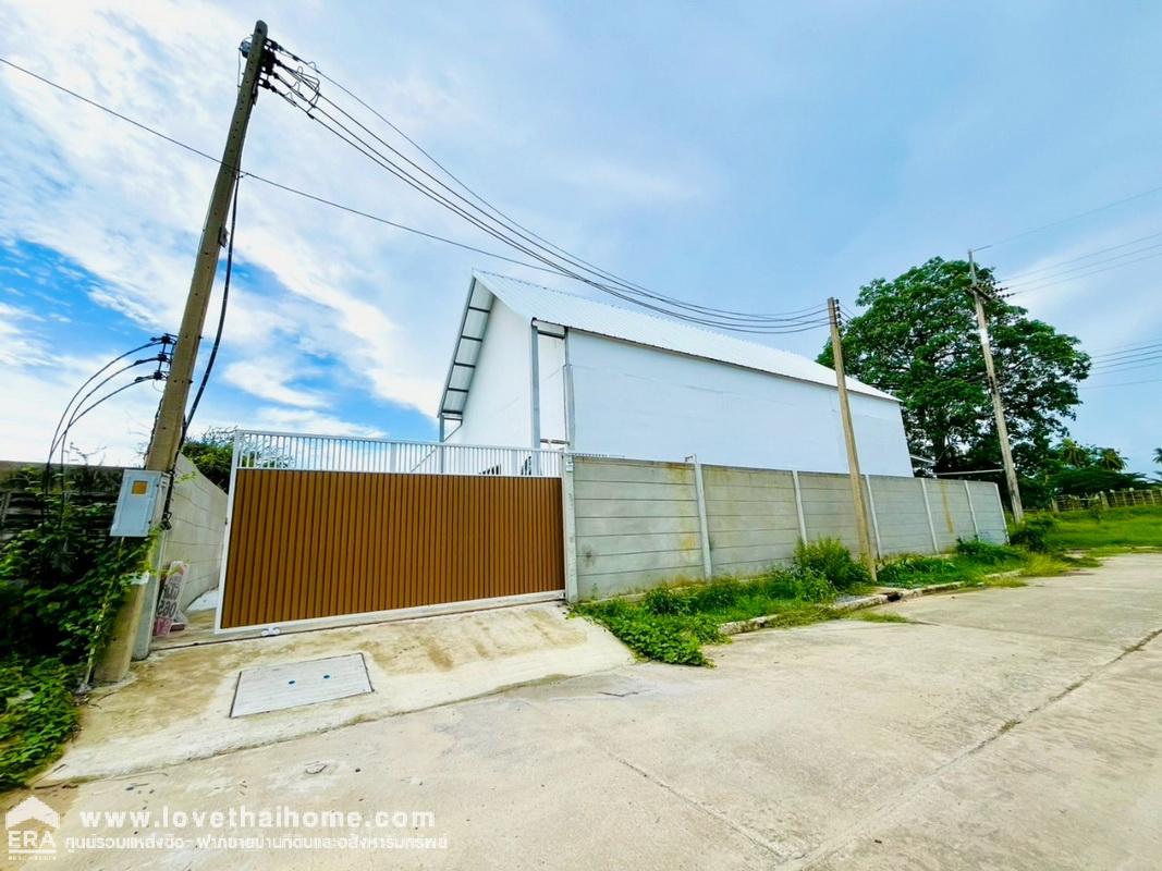 ขายที่ดินแถมบ้าน ถนนบรมราชชนนี ซอยมณฑา22 โครงการกฤษดานคร ซิตี้ กอล์ฟฮิลล์ (กฤษดานคร26) นครชัยศรี นครปฐม พื้นที่ 194 ตรว. ราคาต่อรองได้