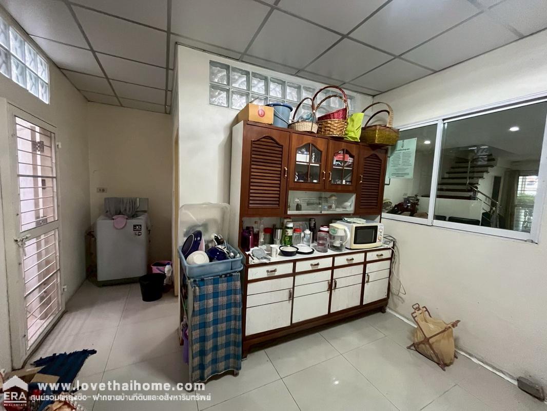 ขายทาวน์โฮม 3 ชั้น หมู่บ้านพลอยนครา เพลส ถนนวิภาวดี-รังสิต33 แยก1-6 พื้นที่ 25.9 ตรว. เดินทางสะดวกมากๆ พร้อมอยู่ ใกล้สนามบินดอนเมือง