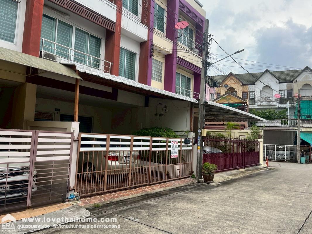 ขายทาวน์โฮม 3 ชั้น หมู่บ้านพลอยนครา เพลส ถนนวิภาวดี-รังสิต33 แยก1-6 พื้นที่ 25.9 ตรว. เดินทางสะดวกมากๆ พร้อมอยู่ ใกล้สนามบินดอนเมือง