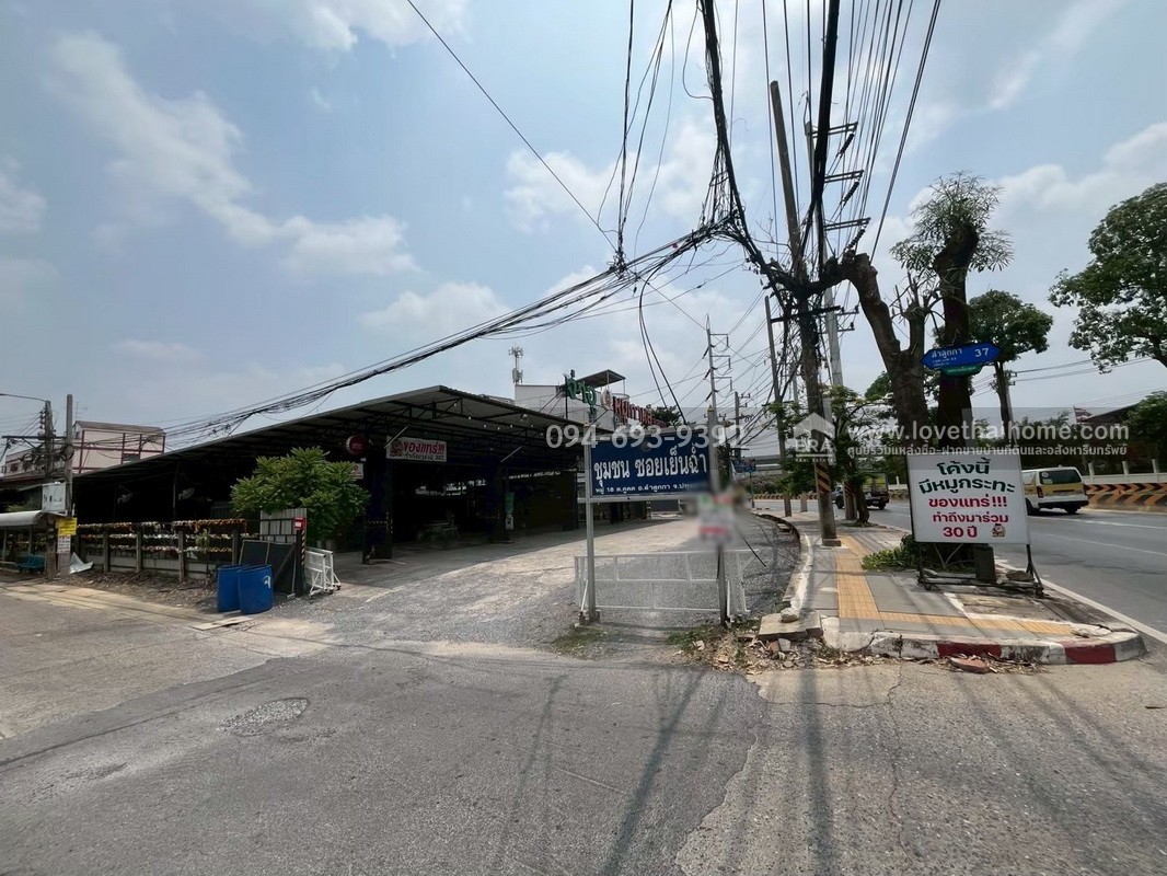 ขายที่ดิน อยู่ในซอยลำลูกกา37 ชุมชนเย็นฉ่ำ พื้นที่ 60 ตรว. ใกล้รถไฟฟ้า สถานีคูคต ทำเลเดินทางสะดวกมากค่ะ เหมาะสร้างบ้าน