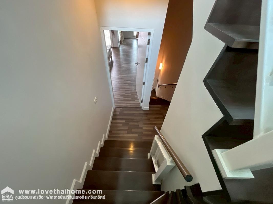 ขายทาวน์โฮม 3 ชั้น หมู่บ้านซิกเนเจอร์ รามอินทรา109 (Sixnature Ramintra109) ซ.พระยาสุเรนทร์24 หลังมุมสวย พื้นที่ 19.8 ตรว. บ้านพร้อมอยู่ แถมเฟอร์นิเจอร์ ลากกระเป๋าเข้าอยู่ได้เลย ราคาลดสุดๆ
