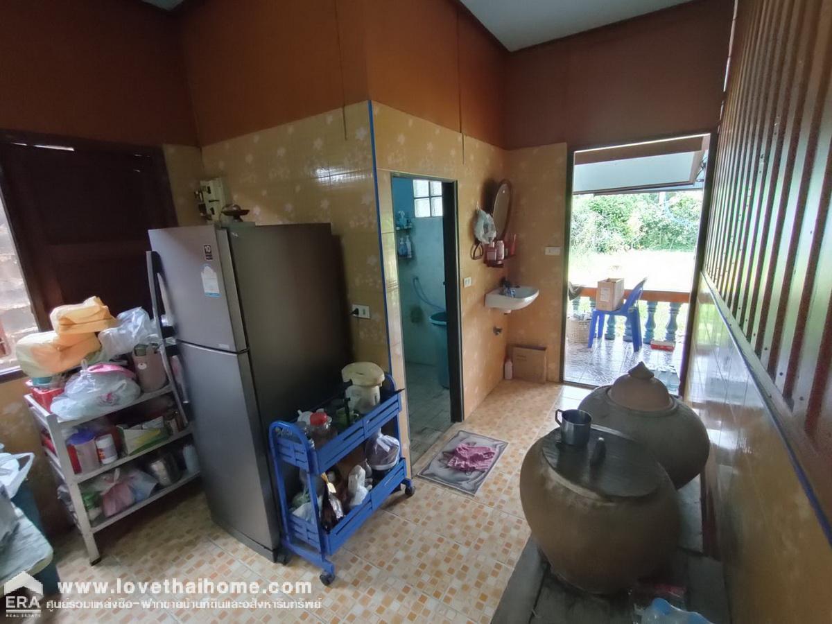 ขายที่ดินพร้อมบ้านชั้นเดียว ติดถนนเลียบคลอง10 รังสิต-นครนายก หนองเสือ พื้นที่ 400 ตรว. สามารถทำสวนได้อยู่ติดถนน หน้ากว้าง 20 เมตร