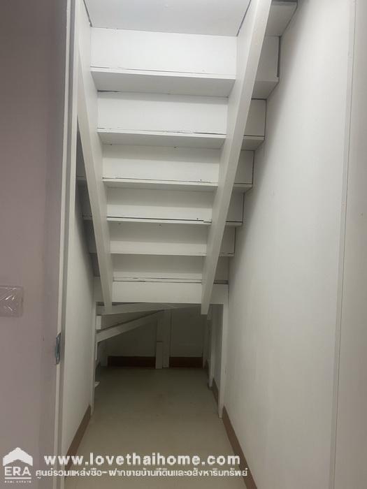 ขายทาวน์เฮ้าส์ หมู่บ้านเอเวอร์กรีน บางนา-ตราด กม.5 ใกล้รถไฟฟ้าสายสีเหลือง พื้นที่ 18 ตรว. 2 ชั้น ขายถูกในย่านนี้ บ้านรีโนเวทใหม่ทั้งหลัง