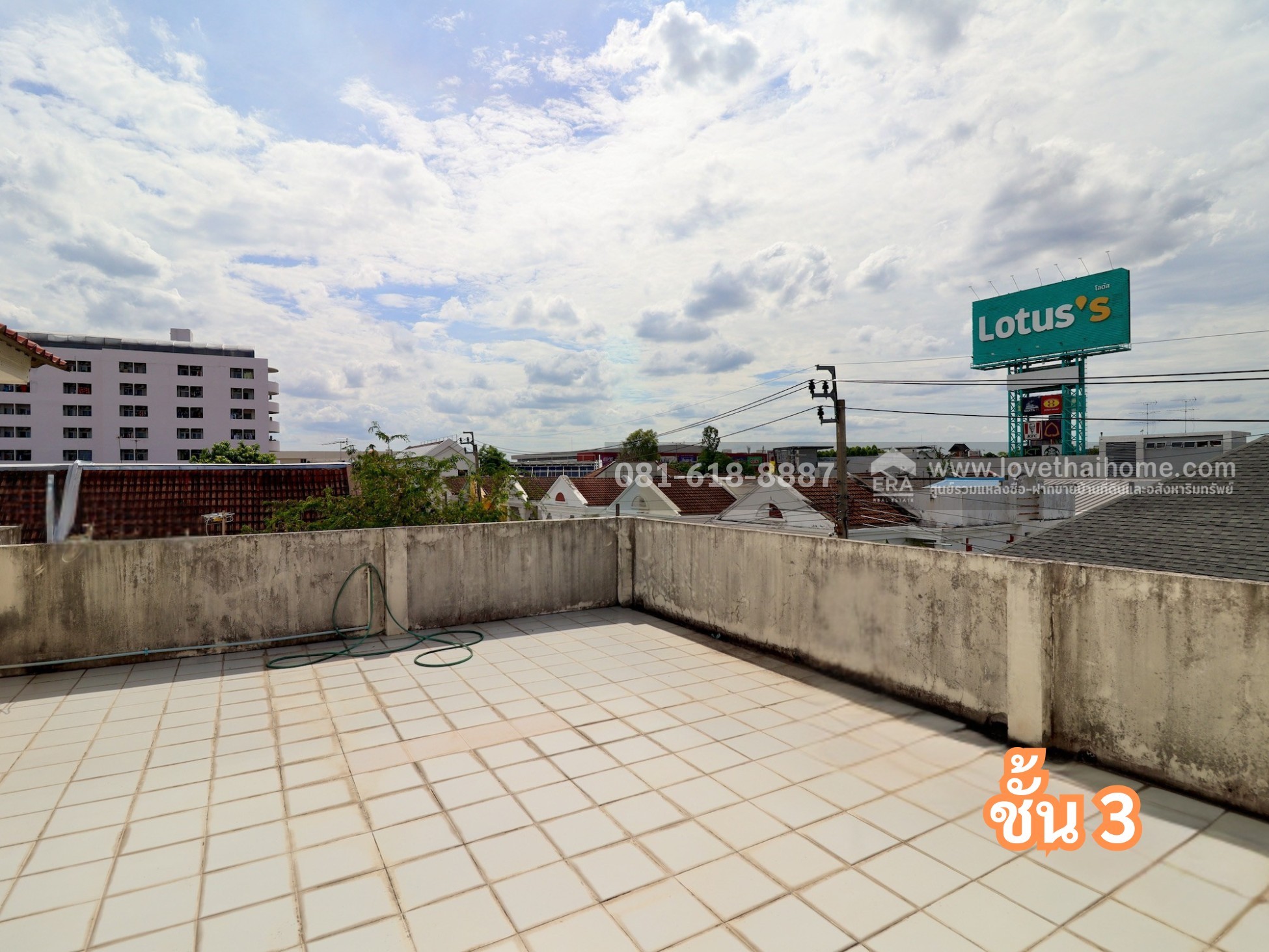 ขายบ้าน3ชั้น ซอยนวมินทร์ 82 ใกล้ห้างโลตัส โรงพยาบาลพญาไท  ขนาด 61 ตร.วา (400 ตารางเมตร) ถนนกว้าง จอดรถข้างบ้านได้