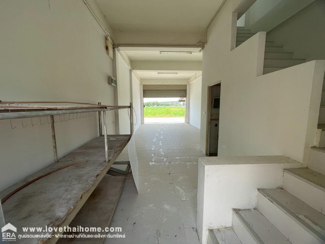 ขายตึกแถว 3 ชั้น ถ.บางนา-ตราด หมู่บ้านวิคตอเรีย ไพรเวท ซิตี้ หอมศิล บางปะกง พื้นที่ 20.5 ตารางวา ติดถนนค้าขายได้ ใกล้นิคมเวลโกรว์