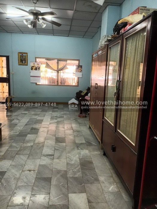 ขายทาวน์เฮ้าส์ ถ.แจ้งวัฒนะ-ปากเกร็ด 17 หมู่บ้านทรัพย์วัฒนะ พื้นที่ 18 ตรว. ใกล้รถไฟฟ้าสายสีชมพู-สถานีแจ้งวัฒนะ-ปากเกร็ด 28 และทางด่วน ราคาถูกมาก รีบเป็นเจ้าของด่วน!