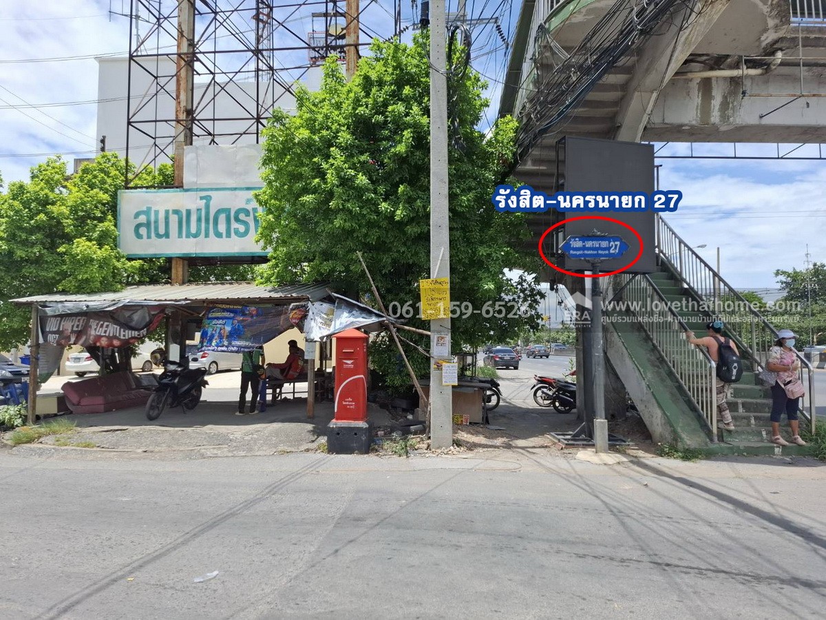 ขายทาวน์เฮ้าส์ หมู่บ้านมาลีวัลย์ รังสิต-นครนายก 27 สไตล์บ้านเดี่ยว 46 ตรว. บรรยากาศร่มรื่น หน้าบ้านโปร่ง โล่ง รับลมเย็นสบาย