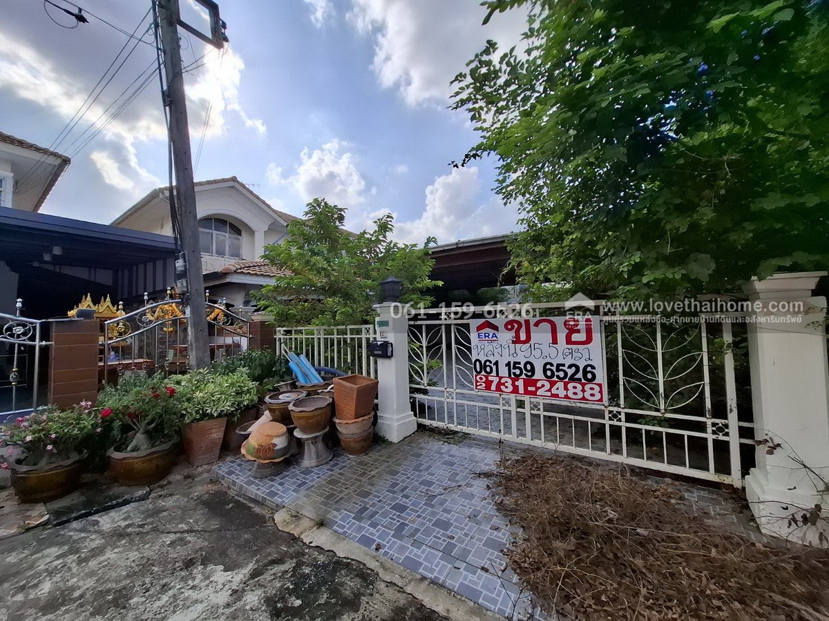 ขายบ้านภัสสร 12 รังสิต-คลองสาม แปลงริมใน 95.9 ตรว. คลองหลวง ปทุมธานี ตั้งอยู่โซนต้นของหมู่บ้าน เหมาะสำหรับครอบครัวขนาดใหญ่