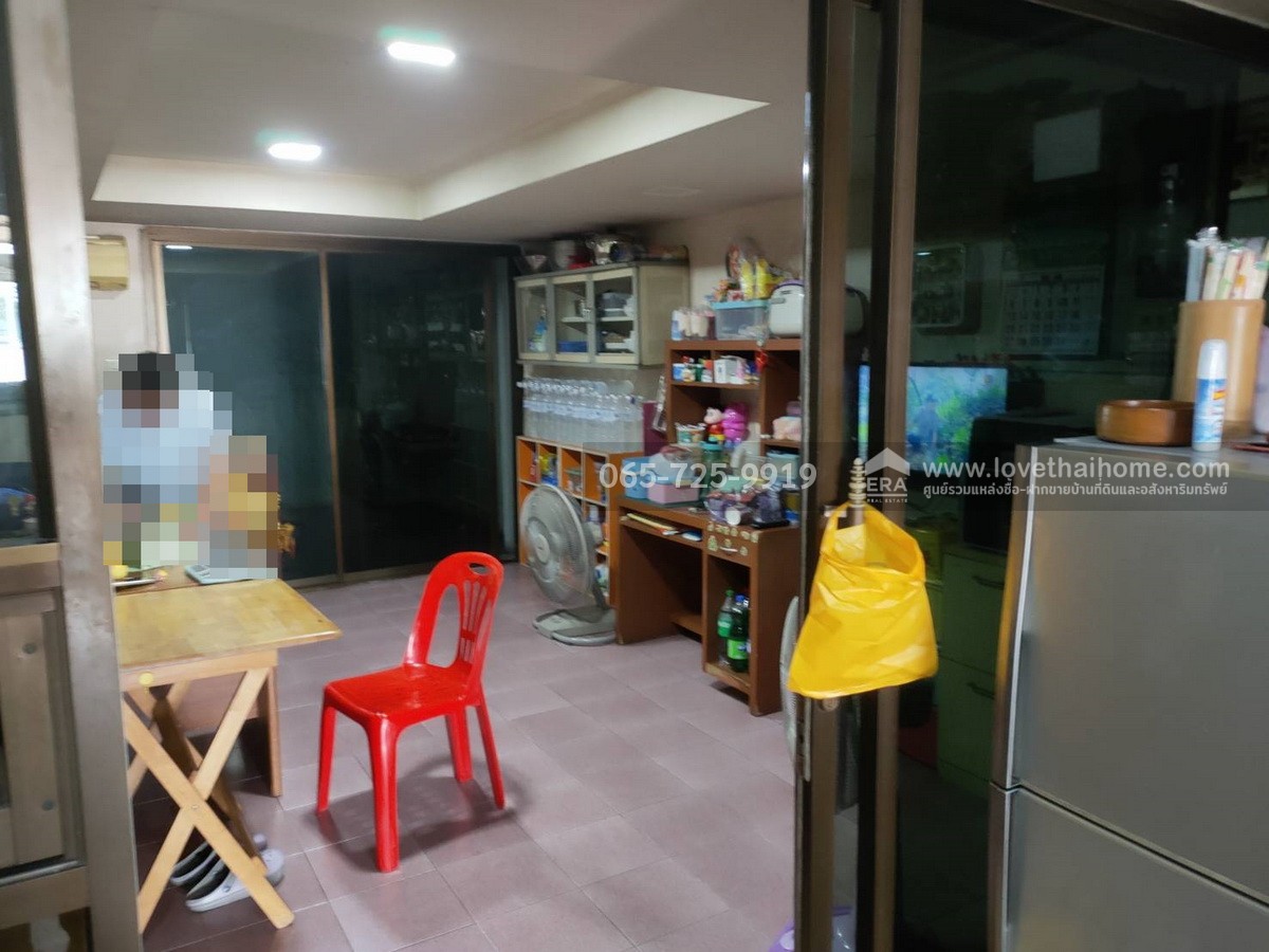 ขายตึกแถว ติดถนนรัตนาธิเบศร์ หมู่บ้านธัญธาร วิลเลจ-บางบัวทอง นนทบุรี ตึกพาณิชย์ 4.5 ชั้น 31 ตรว.(มีดาดฟ้า) ใกล้ รพ.เกษมราษฎร์ รัตนาธิเบศร์ ติดคลองบางแพรก ก่อนถึงซอยวัดไผ่เหลือง