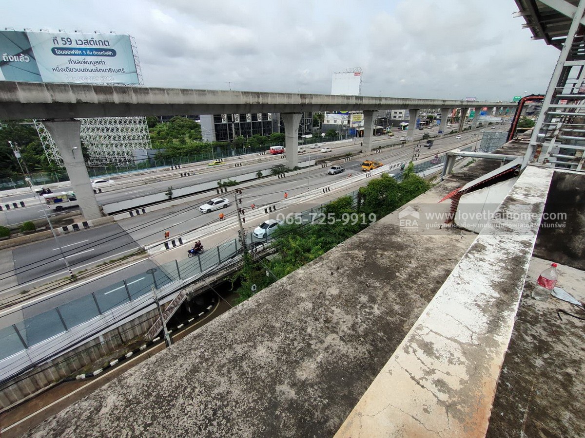 ขายตึกแถว ติดถนนรัตนาธิเบศร์ หมู่บ้านธัญธาร วิลเลจ-บางบัวทอง นนทบุรี ตึกพาณิชย์ 4.5 ชั้น 31 ตรว.(มีดาดฟ้า) ใกล้ รพ.เกษมราษฎร์ รัตนาธิเบศร์ ติดคลองบางแพรก ก่อนถึงซอยวัดไผ่เหลือง