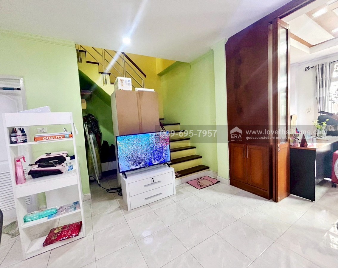 ขายทาวน์เฮ้าส์ หมู่บ้านการ์เด้น สวีท ดิ อินดี้โฮม บ้าน 2 ชั้น 28.8 ตร.วา ห้องริม ซอยมิสทีน-รามคำแหง ใกล้ Mrt สีส้ม (สถานีราษฏร์พัฒนา-สะพานสูง) รีโนเวท สวย พร้อมอยู่