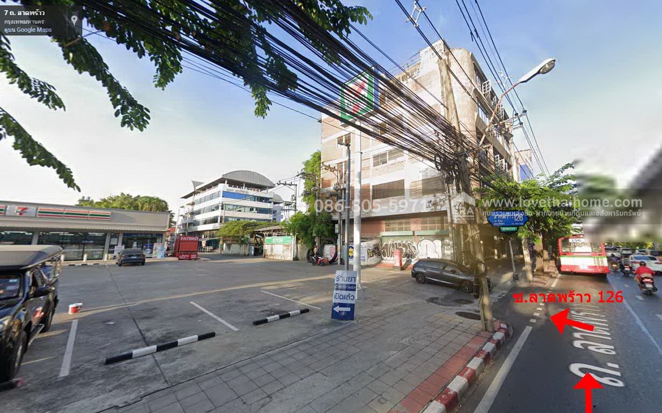 ขายที่ดิน ซอยลาดพร้าว 126 (เข้าซอยเพียง 500 เมตรจากถนนใหญ่) พื้นที่ 322 ตร.วา ใกล้ BTS ลาดพร้าว เพียง 1 กม. ถนนหน้าที่ดินกว้าง รถยนต์เข้าได้สบาย