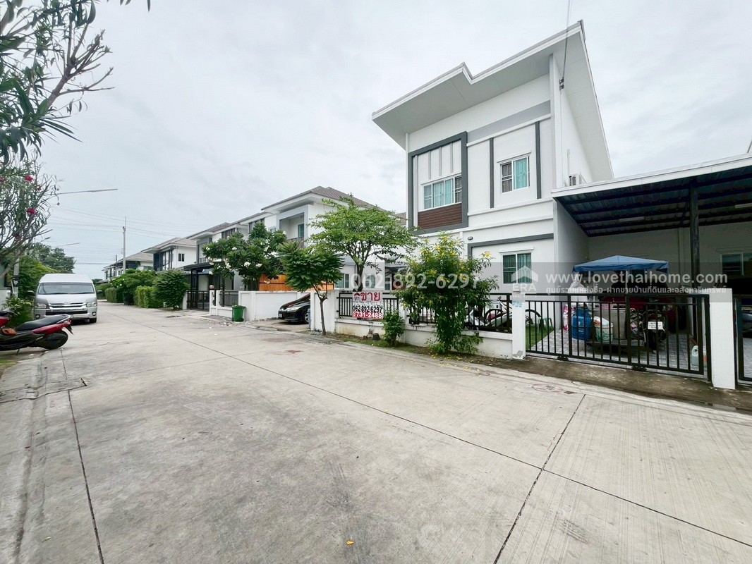 ขายบ้านแฝด 2 ชั้น หมู่บ้านแลนซีโอคริป เพชรเกษม81 ขนาด 39.2 ตรว. บ้านสวยพร้อมเข้าอยู่ ราคาถูกกว่าตลาด คุ้มสุดๆ บ้านดีๆแบบนี้หาไม่ได้ง่าย รีบติดต่อโทร.062-892-6297