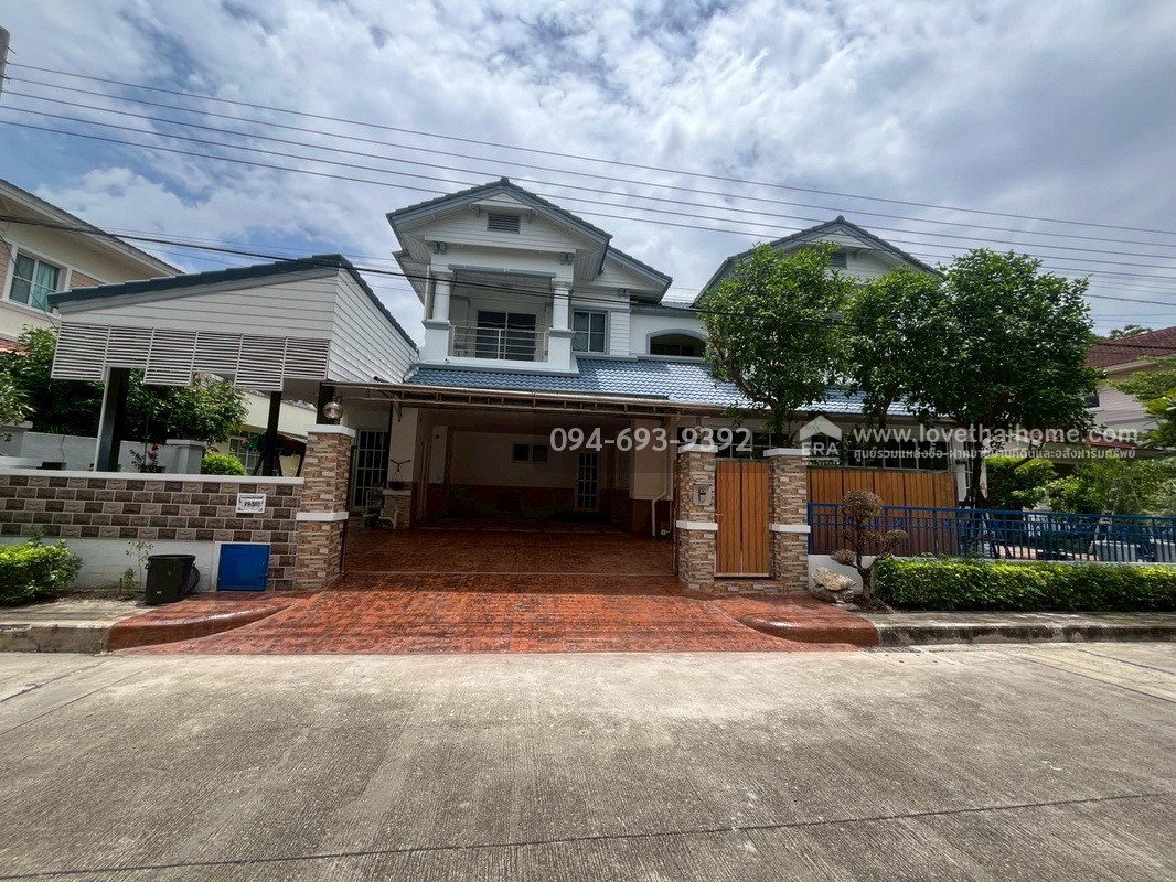 ขายบ้านเดี่ยว 2 ชั้น หมู่บ้านมัณฑนา อ่อนนุช-วงแหวน ถนนสุขาภิบาล2 ซอย25 พื้นที่ 106.4 ตรว. บ้านหรู สวย บรรยากาศเงียบ เหมาะพักผ่อน อากาศดีมากๆ พร้อมอยู่ หิ้วกระเป๋ามาอยู่ได้เลย ตกแต่งใหม่พร้อมเฟอร์นิเจอร์ครบเซ็ต