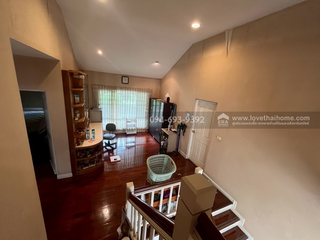ขายบ้านเดี่ยว 2 ชั้น หมู่บ้านมัณฑนา อ่อนนุช-วงแหวน ถนนสุขาภิบาล2 ซอย25 พื้นที่ 106.4 ตรว. บ้านหรู สวย บรรยากาศเงียบ เหมาะพักผ่อน อากาศดีมากๆ พร้อมอยู่ หิ้วกระเป๋ามาอยู่ได้เลย ตกแต่งใหม่พร้อมเฟอร์นิเจอร์ครบเซ็ต