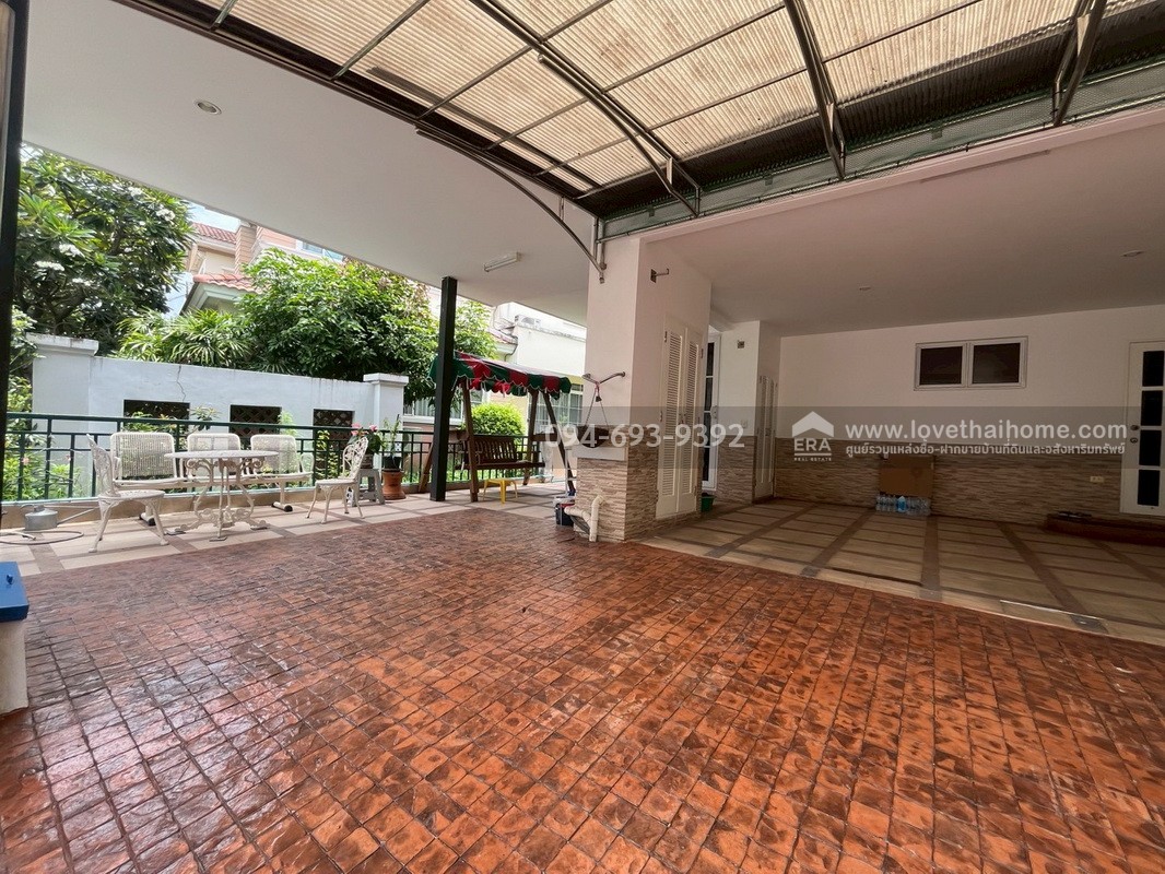 ขายบ้านเดี่ยว 2 ชั้น หมู่บ้านมัณฑนา อ่อนนุช-วงแหวน ถนนสุขาภิบาล2 ซอย25 พื้นที่ 106.4 ตรว. บ้านหรู สวย บรรยากาศเงียบ เหมาะพักผ่อน อากาศดีมากๆ พร้อมอยู่ หิ้วกระเป๋ามาอยู่ได้เลย ตกแต่งใหม่พร้อมเฟอร์นิเจอร์ครบเซ็ต