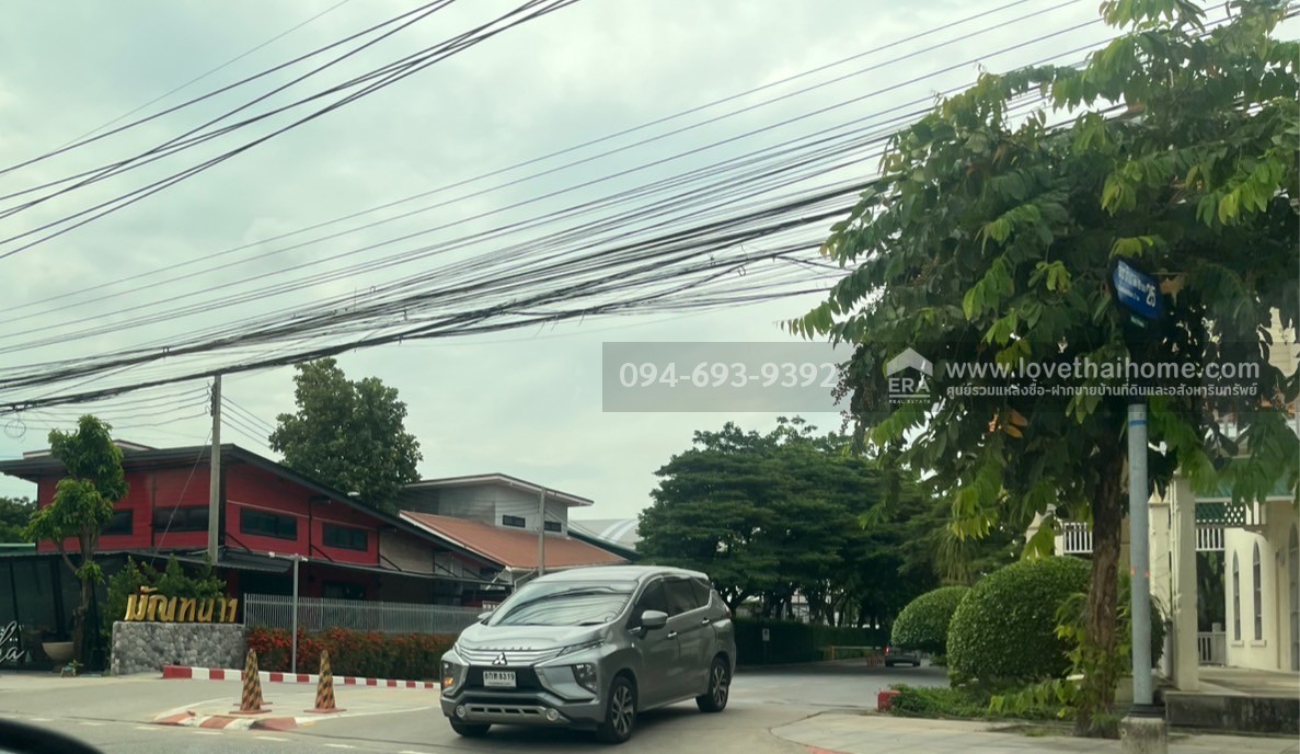 ขายบ้านเดี่ยว 2 ชั้น หมู่บ้านมัณฑนา อ่อนนุช-วงแหวน ถนนสุขาภิบาล2 ซอย25 พื้นที่ 106.4 ตรว. บ้านหรู สวย บรรยากาศเงียบ เหมาะพักผ่อน อากาศดีมากๆ พร้อมอยู่ หิ้วกระเป๋ามาอยู่ได้เลย ตกแต่งใหม่พร้อมเฟอร์นิเจอร์ครบเซ็ต