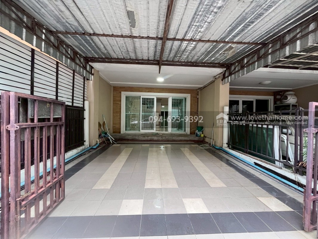 ขายทาวน์โฮม 3 ชั้น หมู่บ้านศุภาลัยวิลล์ พหลโยธิน52 เดินทางสะดวก ใกล้รถไฟฟ้า BTS สะพานใหม่ พื้นที่ 21.1 ตรว. ขายขาดทุน ราคาหลังนี้เหมาะสมสุดๆไม่มีอีกแล้ว ต่ำสุดในโครงการค่ะ ด่วนๆเลยค่ะ