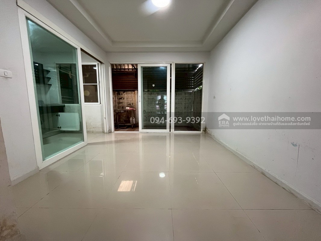 ขายทาวน์โฮม 3 ชั้น หมู่บ้านศุภาลัยวิลล์ พหลโยธิน52 เดินทางสะดวก ใกล้รถไฟฟ้า BTS สะพานใหม่ พื้นที่ 21.1 ตรว. ขายขาดทุน ราคาหลังนี้เหมาะสมสุดๆไม่มีอีกแล้ว ต่ำสุดในโครงการค่ะ ด่วนๆเลยค่ะ